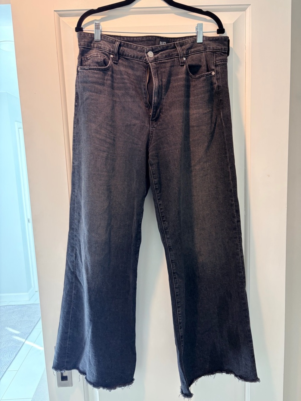 PAIGE Anessa 31” Washed Black Wide-Leg Denim Jeans - sz 32